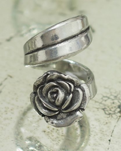 Salisbury Flower of the Month Ring June